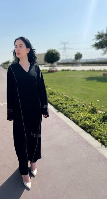 Iyanah Abaya Hurain